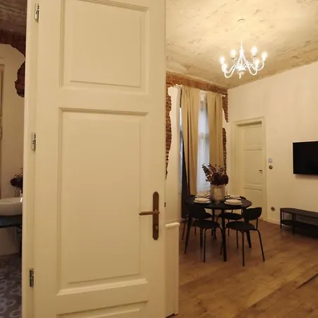 Notre-dame - Boutique Design Apartment